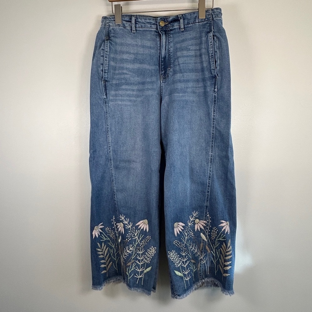 a.n.a. Women’s 12 Blue Hand-Embroidered Floral Distressed Wide Leg Crop Jeans - Picture 7 of 14
